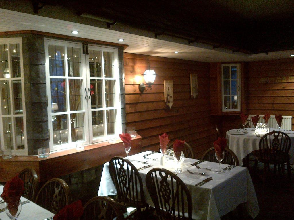 Crown Hotel Langholm Esterno foto